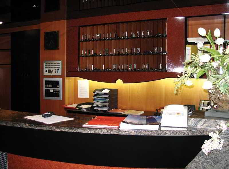 Budget Alexander Hotel 3*